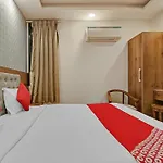 Hotel O Avi Suites